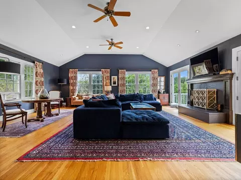 90 Burr Dr, Needham, MA 02492 photo 12