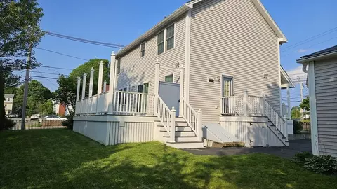Exterior - 194 Washington St, Gloucester, MA 01930 photo 3 of 10