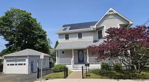 194 Washington St, Gloucester, MA 01930