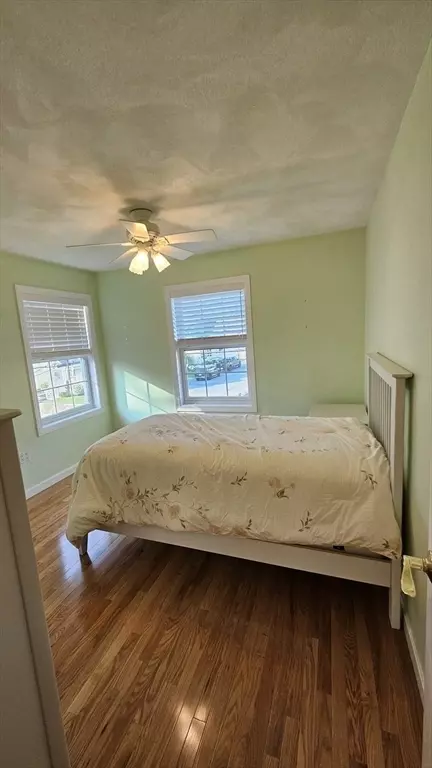 Bedroom - 194 Washington St, Gloucester, MA 01930 photo 3 of 3