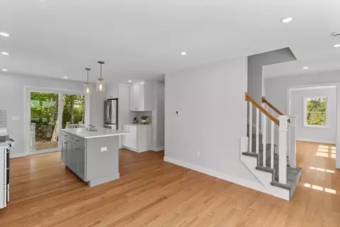 17 Upland Rd, Lynn, MA 01902 photo 9