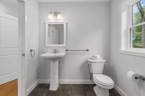 17 Upland Rd, Lynn, MA 01902 photo 10