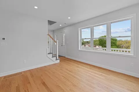 17 Upland Rd, Lynn, MA 01902 photo 12