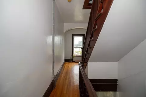 Entry Way - 9-11 Dover St, Worcester, MA 01609 photo 6 of 8