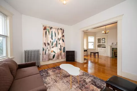 Living - 9-11 Dover St, Worcester, MA 01609 photo 3 of 8