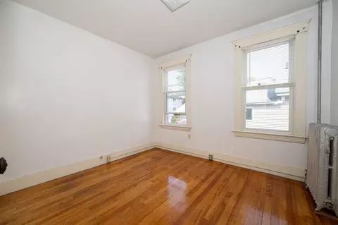 Bedroom - 9-11 Dover St, Worcester, MA 01609 photo 2 of 4