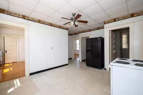 Entry Way - 9-11 Dover St, Worcester, MA 01609 photo 3 of 8