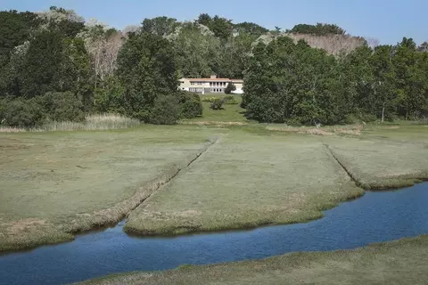 235 Argilla Rd, Ipswich, MA 01938