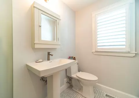 79 Henderson St, Needham, MA 02492 photo 13