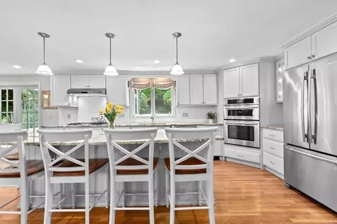 3 Heritage Ln, Canton, MA 02021 photo 5