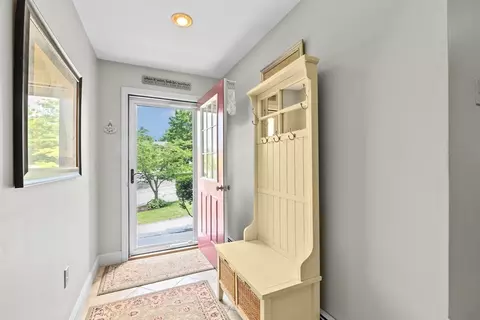 3 Heritage Ln, Canton, MA 02021 photo 2