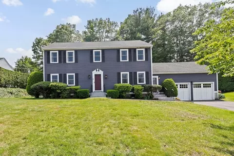 3 Heritage Ln, Canton, MA 02021