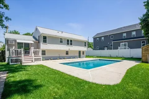 42 Stevens Ave, Braintree, MA 02184