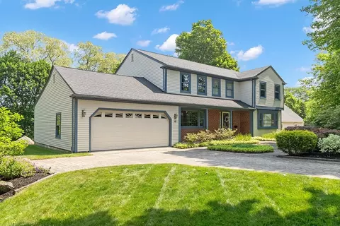 49 South St, Rockport, MA 01966