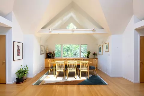51 Naples, Brookline, MA 02446 photo 3