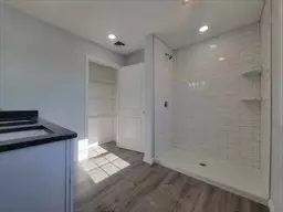 Bath - 160 Franklin St, Fall River, MA 02720 photo 3 of 3