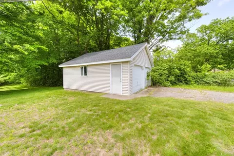 233 Munsing St, Ludlow, MA 01056 photo 42