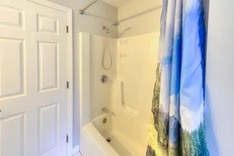 233 Munsing St, Ludlow, MA 01056 photo 24