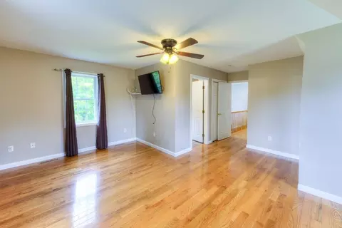 233 Munsing St, Ludlow, MA 01056 photo 29