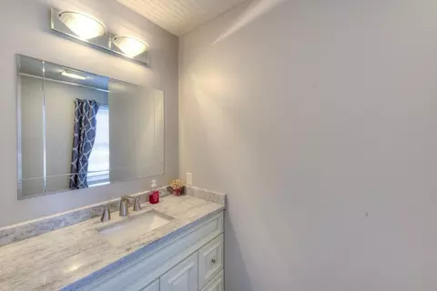 233 Munsing St, Ludlow, MA 01056 photo 15