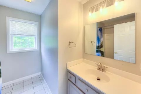 233 Munsing St, Ludlow, MA 01056 photo 23