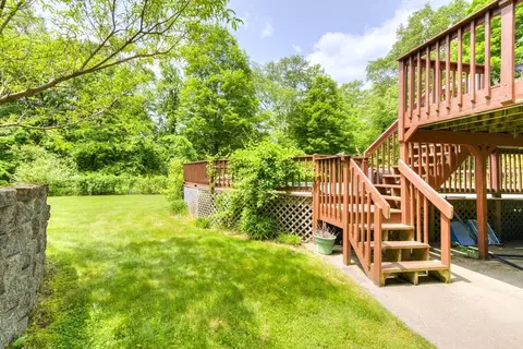 233 Munsing St, Ludlow, MA 01056 photo 39