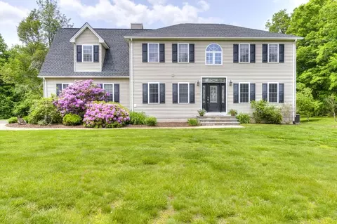 233 Munsing St, Ludlow, MA 01056