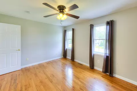 233 Munsing St, Ludlow, MA 01056 photo 27