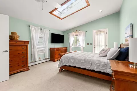 Bedroom - 19 Maple St, Salisbury, MA 01952 photo 3 of 7
