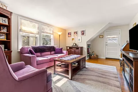 Living - 19 Maple St, Salisbury, MA 01952 photo 5 of 7