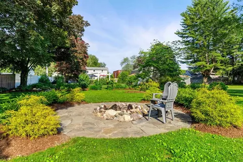 Exterior - 19 Maple St, Salisbury, MA 01952 photo 11 of 13