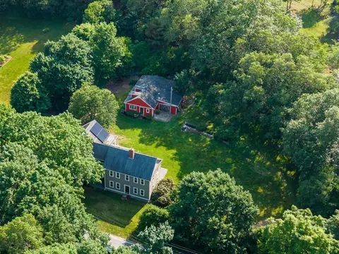 49 Berlin Rd, Bolton, MA 01740