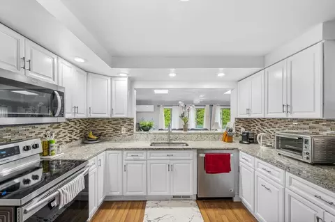 3 Rodman Rd, Webster, MA 01570 photo 8