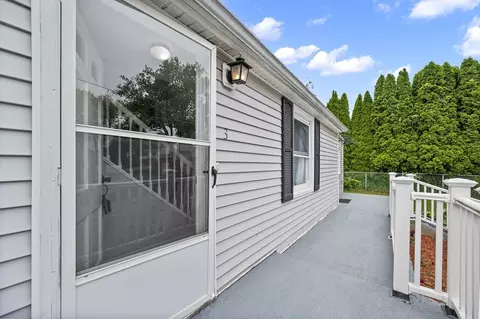 3 Rodman Rd, Webster, MA 01570 photo 7