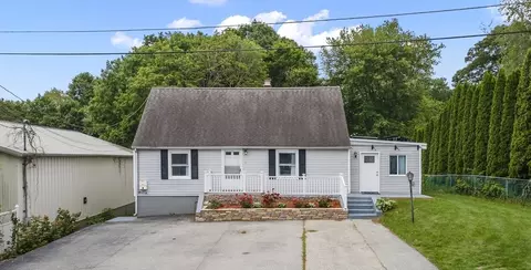 3 Rodman Rd, Webster, MA 01570