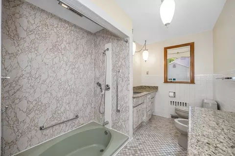 Bath - 9 Seneca Dr, Danvers, MA 01923 photo 1 of 2