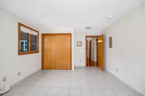 Bedroom - 9 Seneca Dr, Danvers, MA 01923 photo 4 of 4