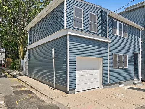 58 Chestnut St, Chelsea, MA 02150
