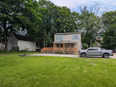 8 May St, Webster, MA 01570 photo 2