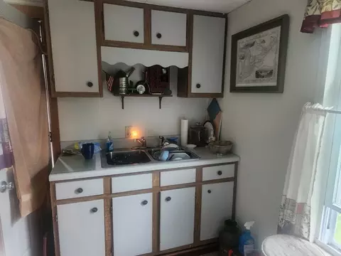 18 Central St, Ashburnham, MA 01430 photo 7