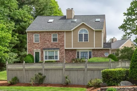 5 Brookfield Dr #B, Groton, MA 01450