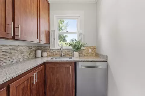 33-35 Baker Ave #1, Beverly, MA 01915 photo 21