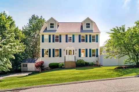 4 Taber St, Billerica, MA 01862