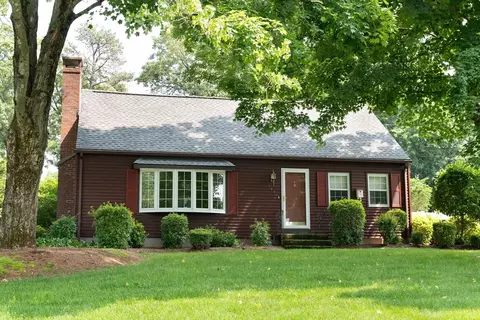 143 Elizabeth, Westfield, MA 01085