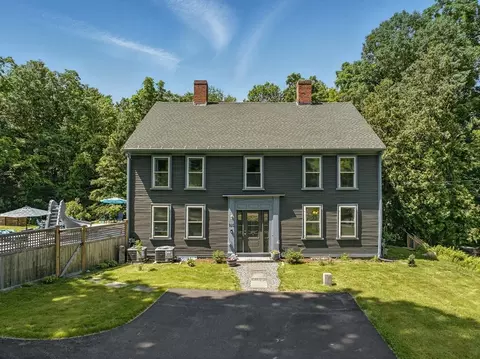 180 Ash St, Hopkinton, MA 01748