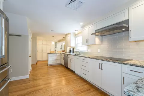 61 Fuller Brook Ave, Needham, MA 02492 photo 11