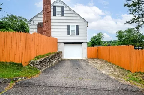 96 Calumet Ave, Worcester, MA 01606 photo 3