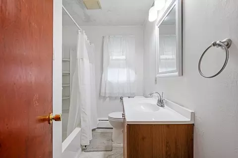 96 Calumet Ave, Worcester, MA 01606 photo 11