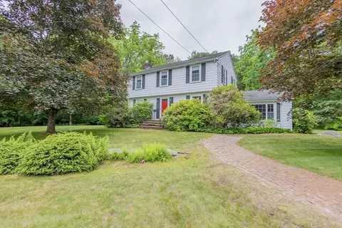 22 Liberty St, Bellingham, MA 02019