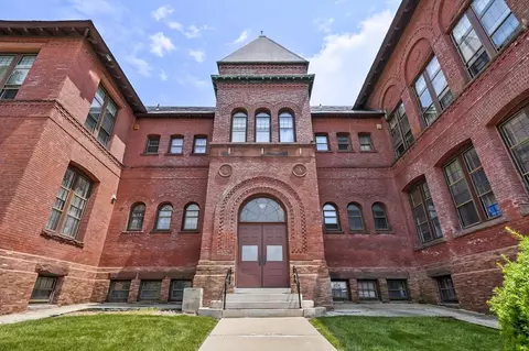 31 Elizabeth St #103, Worcester, MA 01605